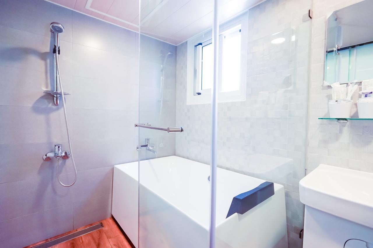 Jiu Tien Do Homestay Tainan Exterior photo